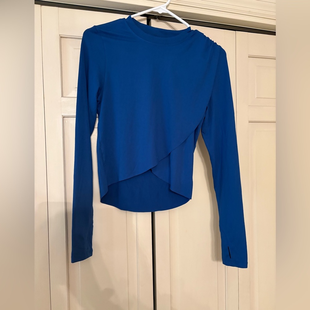 Wilo Long Sleeve Athletic Top
